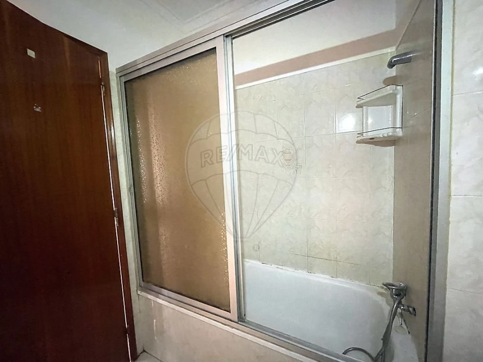 Apartamento T2 para Venda em Seixal, Arrentela e Aldeia de Paio Pires Foto 18