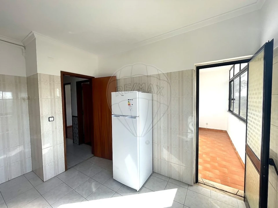 Apartamento T2 para Venda em Seixal, Arrentela e Aldeia de Paio Pires Foto 10