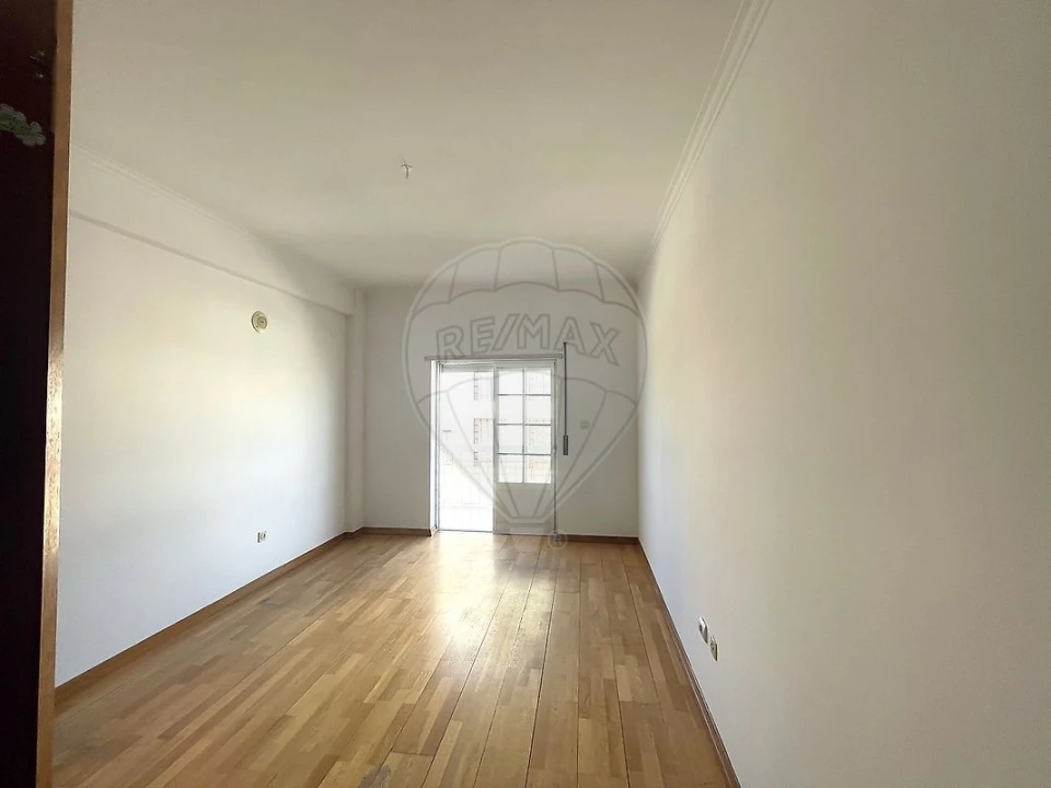 Apartamento T3 para Venda em Seixal, Arrentela e Aldeia de Paio Pires Foto 15