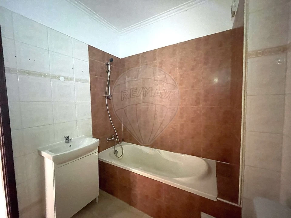 Apartamento T3 para Venda em Seixal, Arrentela e Aldeia de Paio Pires Foto 26