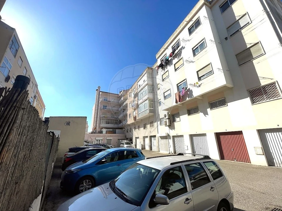 Apartamento T3 para Venda em Seixal, Arrentela e Aldeia de Paio Pires Foto 38
