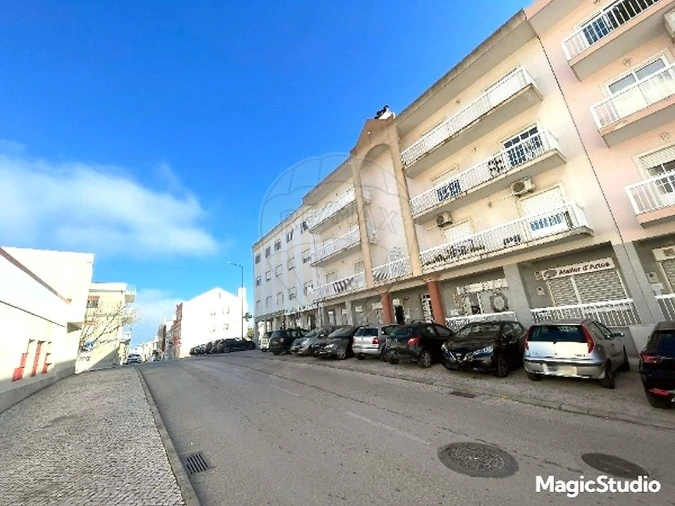 Apartamento T3 para Venda em Seixal, Arrentela e Aldeia de Paio Pires Foto 3