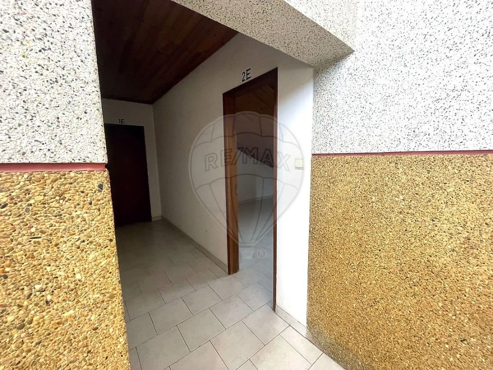Apartamento T3 para Venda em Seixal, Arrentela e Aldeia de Paio Pires Foto 30