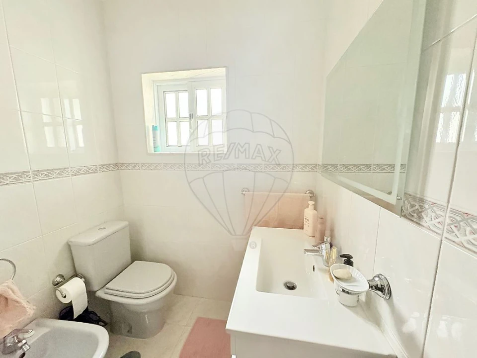 Moradia T3 para Venda em São Felix da Marinha Foto 11