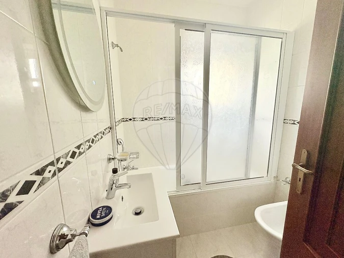 Moradia T3 para Venda em São Felix da Marinha Foto 12