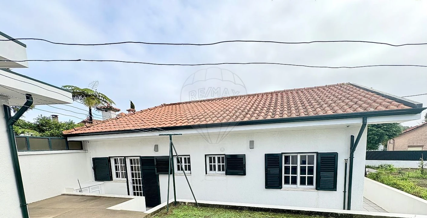 Moradia T3 para Venda em São Felix da Marinha Foto 1