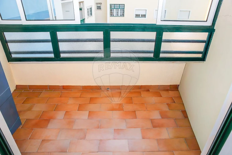 Apartamento T3 para Venda em Azambuja Foto 12
