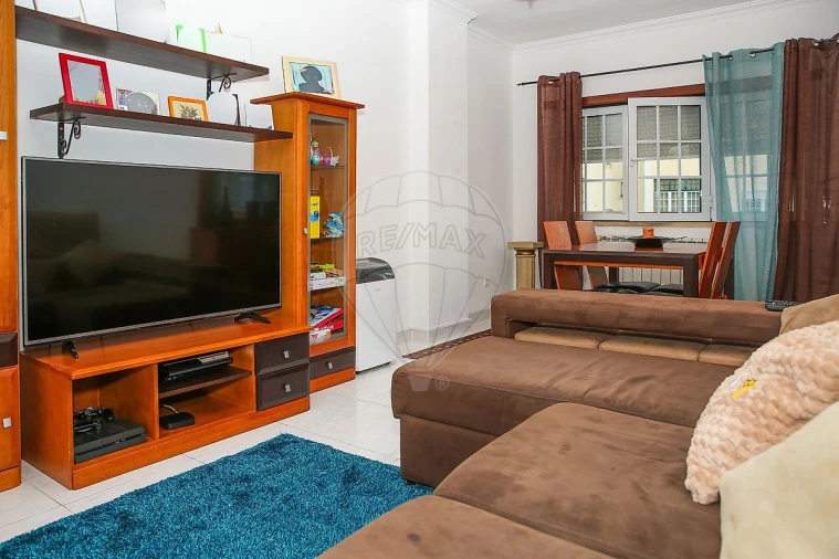 Apartamento T3 para Venda em Azambuja Foto 7