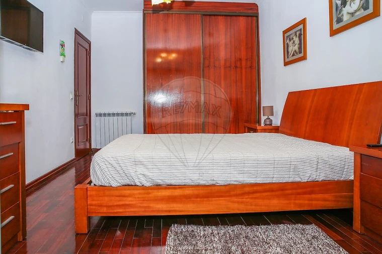 Apartamento T3 para Venda em Azambuja Foto 29