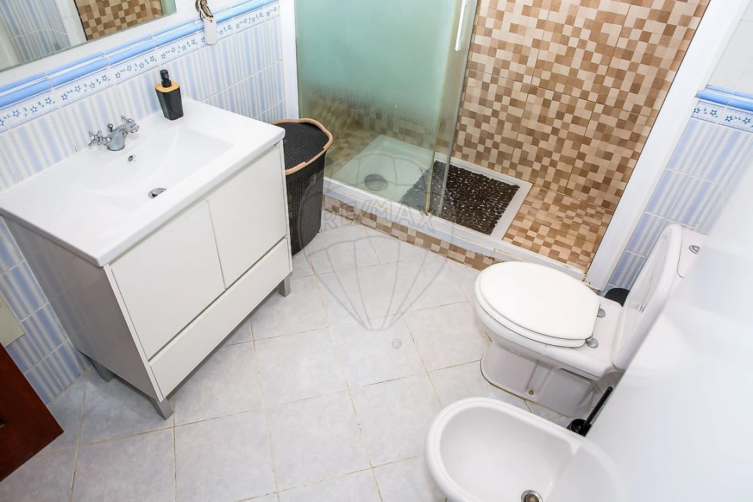 Apartamento T3 para Venda em Azambuja Foto 23