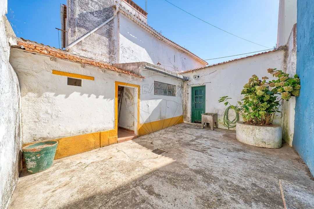 Moradia T2 para Venda em Valada Foto 39