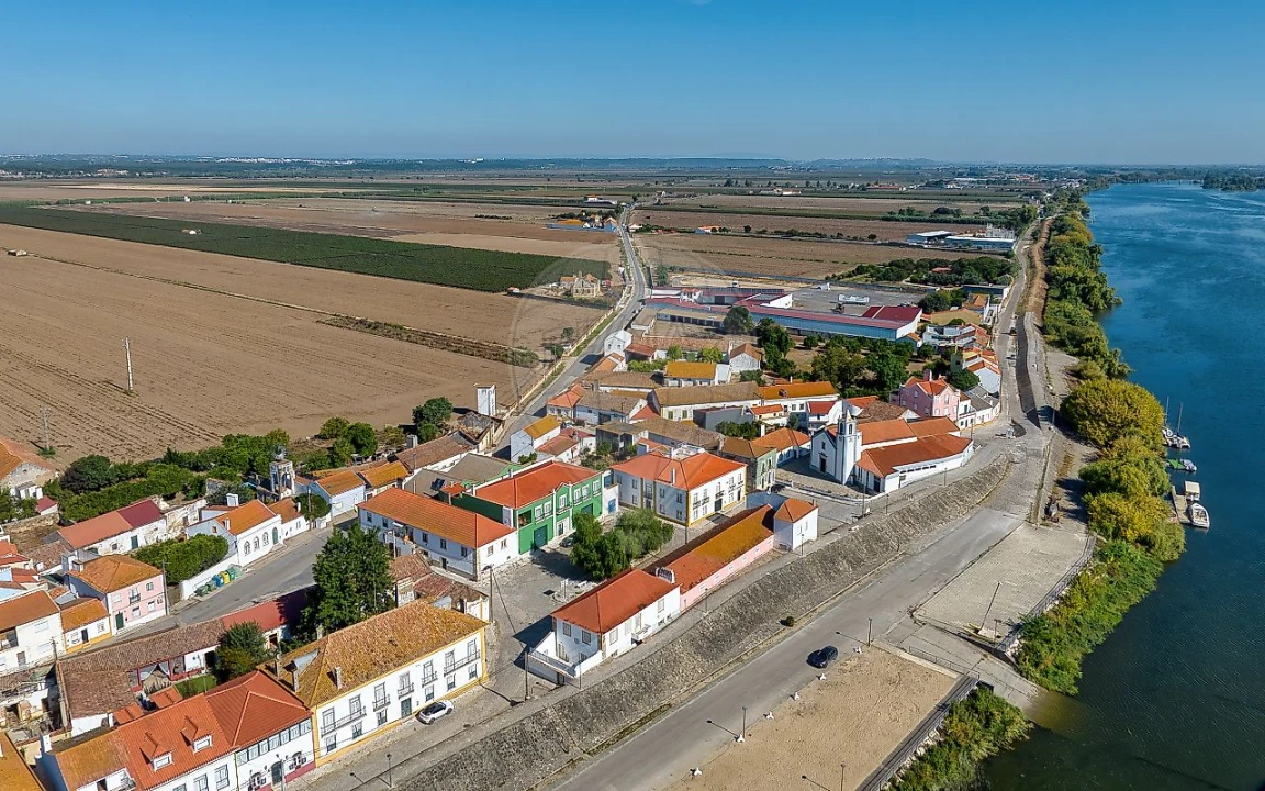 Moradia T2 para Venda em Valada Foto 9