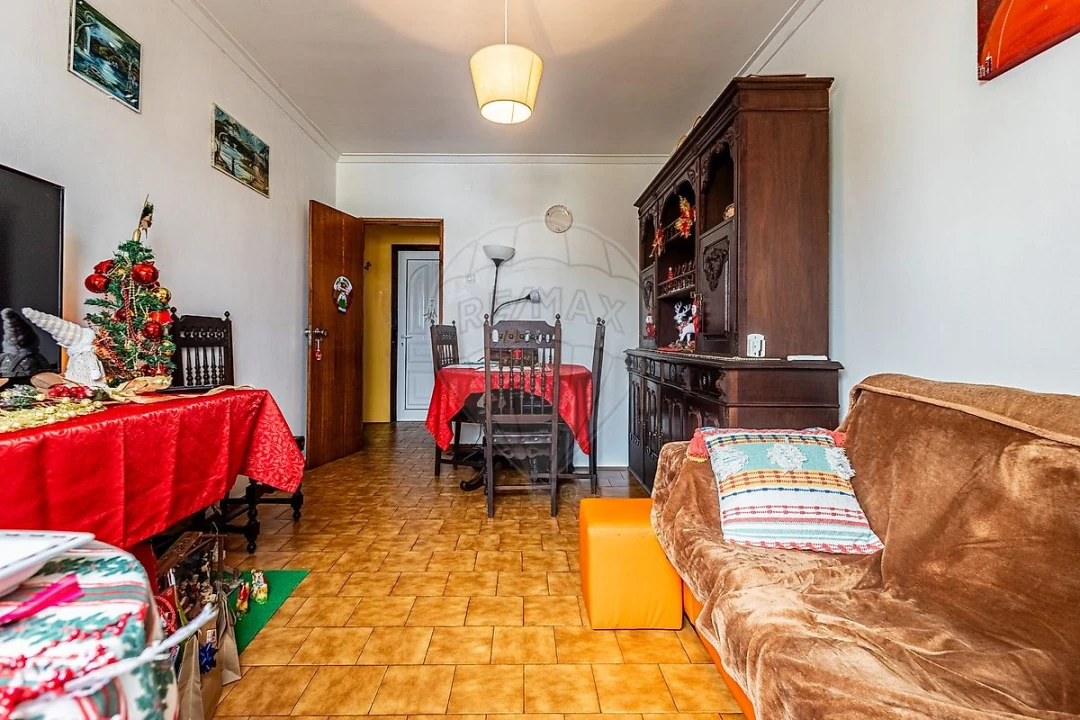 Apartamento T3 para Venda em Azambuja Foto 3