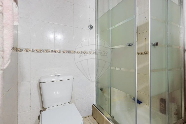 Apartamento T3 para Venda em Azambuja Foto 4