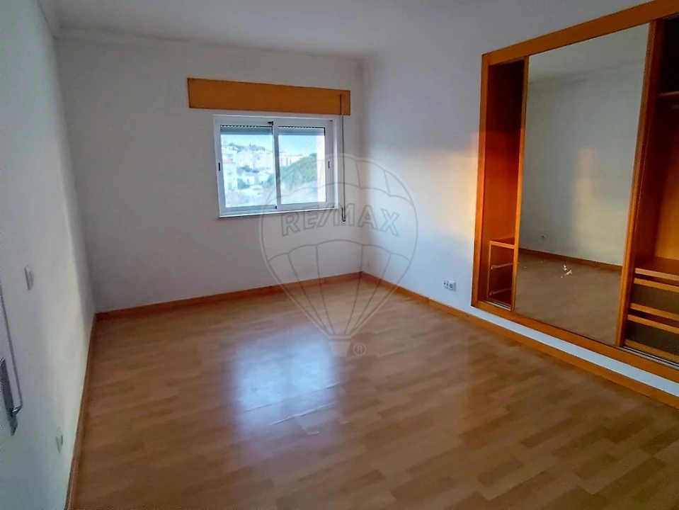 Apartamento T3 para Venda em Azambuja Foto 7