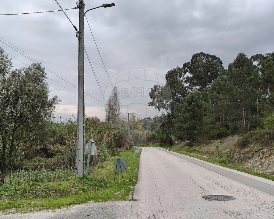 Terreno para Venda em Vale da Pedra Foto 6
