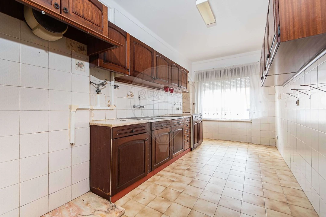 Apartamento T2 para Venda em Carregado e Cadafais Foto 11