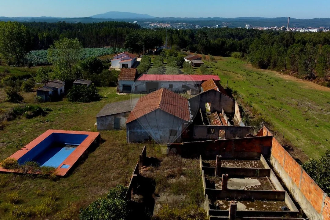 Quinta T2 para Venda em Rio Maior Foto 26