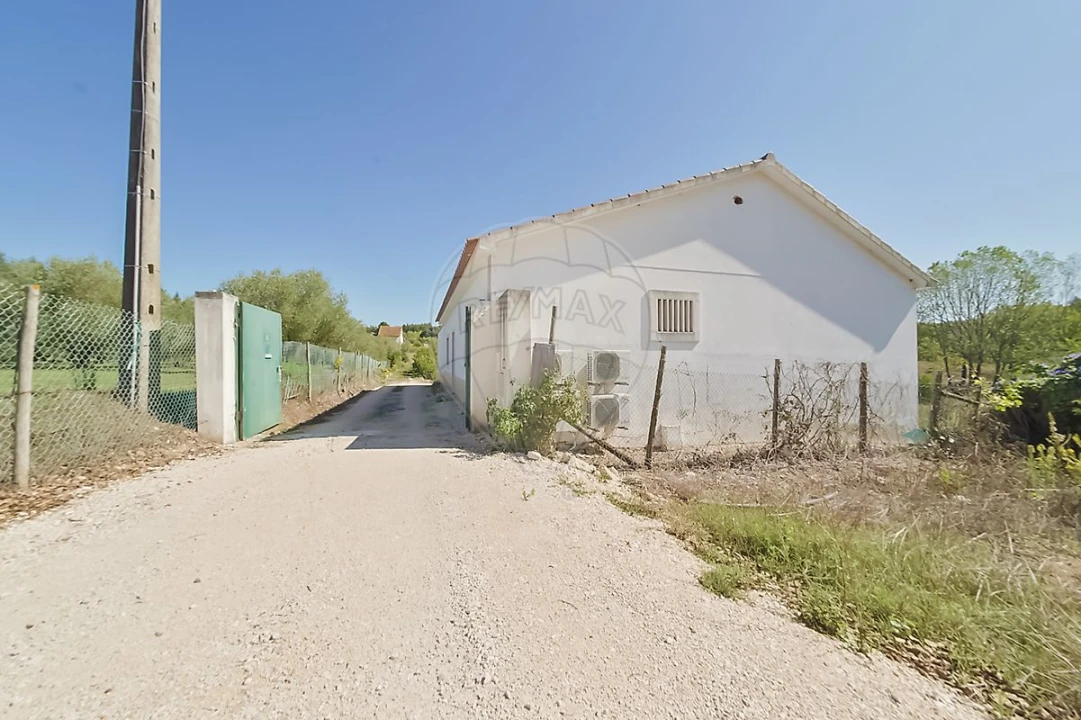 Quinta T2 para Venda em Rio Maior Foto 2