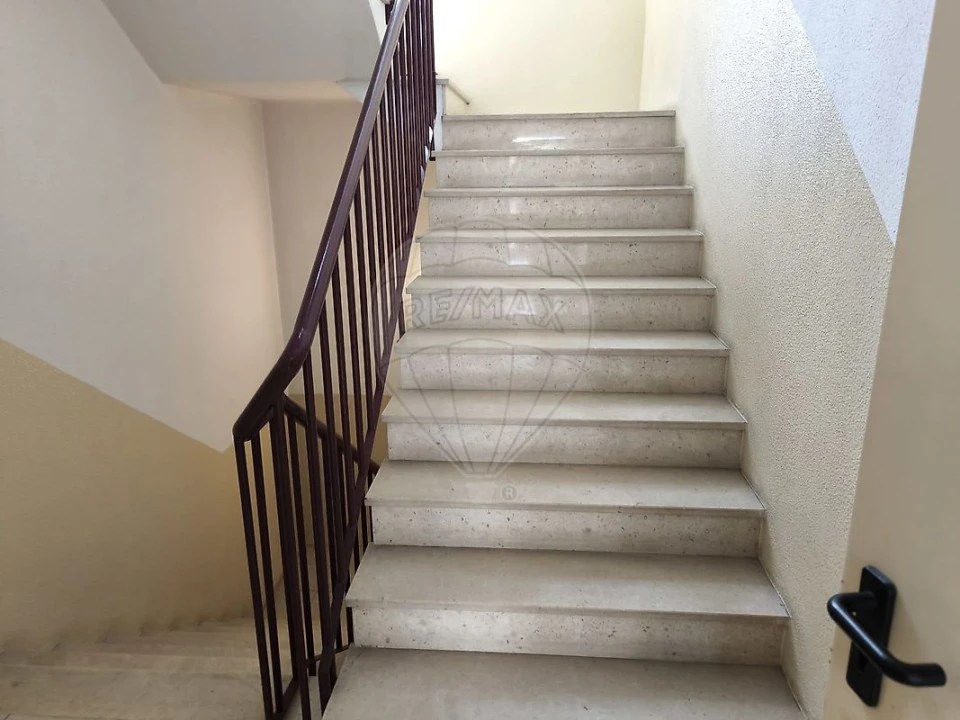 Apartamento T3 para Venda em Rio Maior Foto 6