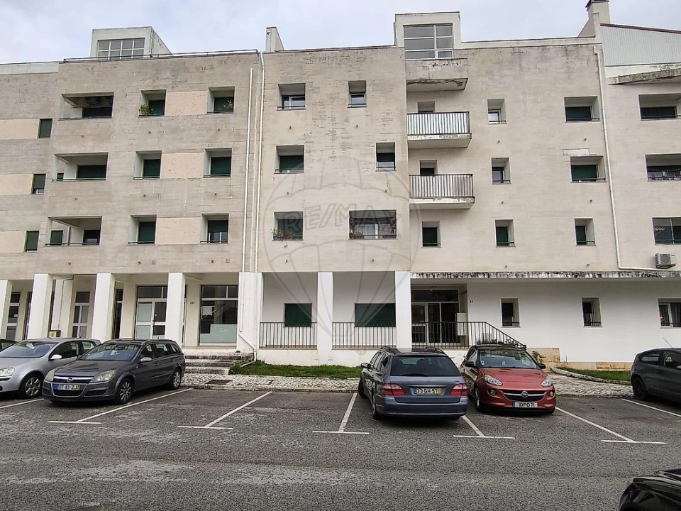 Apartamento T3 para Venda em Rio Maior Foto 2