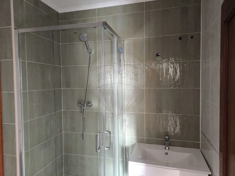 Apartamento T3 para Venda em Rio Maior Foto 38