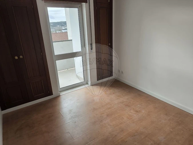 Apartamento T3 para Venda em Rio Maior Foto 37