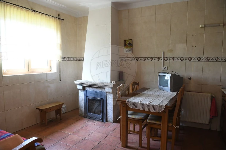 Moradia T2 para Venda em Sé, Santa Maria e Meixedo Foto 8