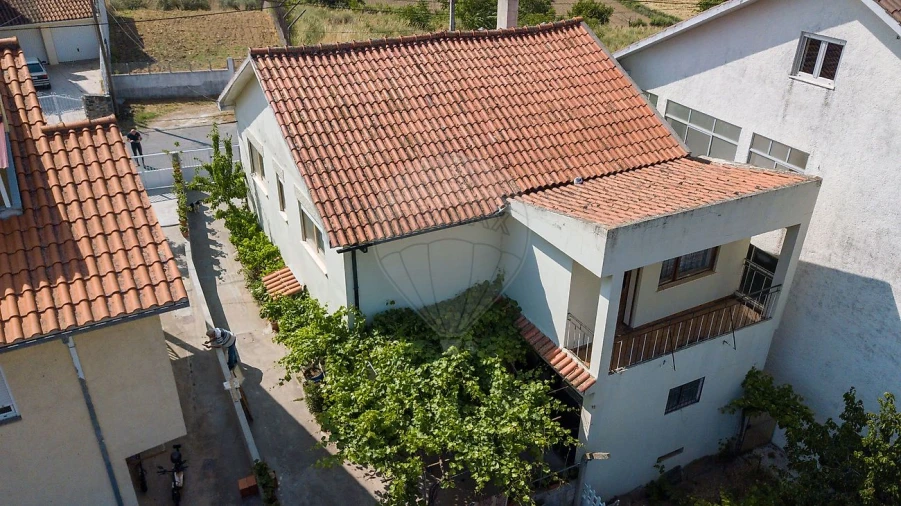 Moradia T2 para Venda em Sé, Santa Maria e Meixedo Foto 5