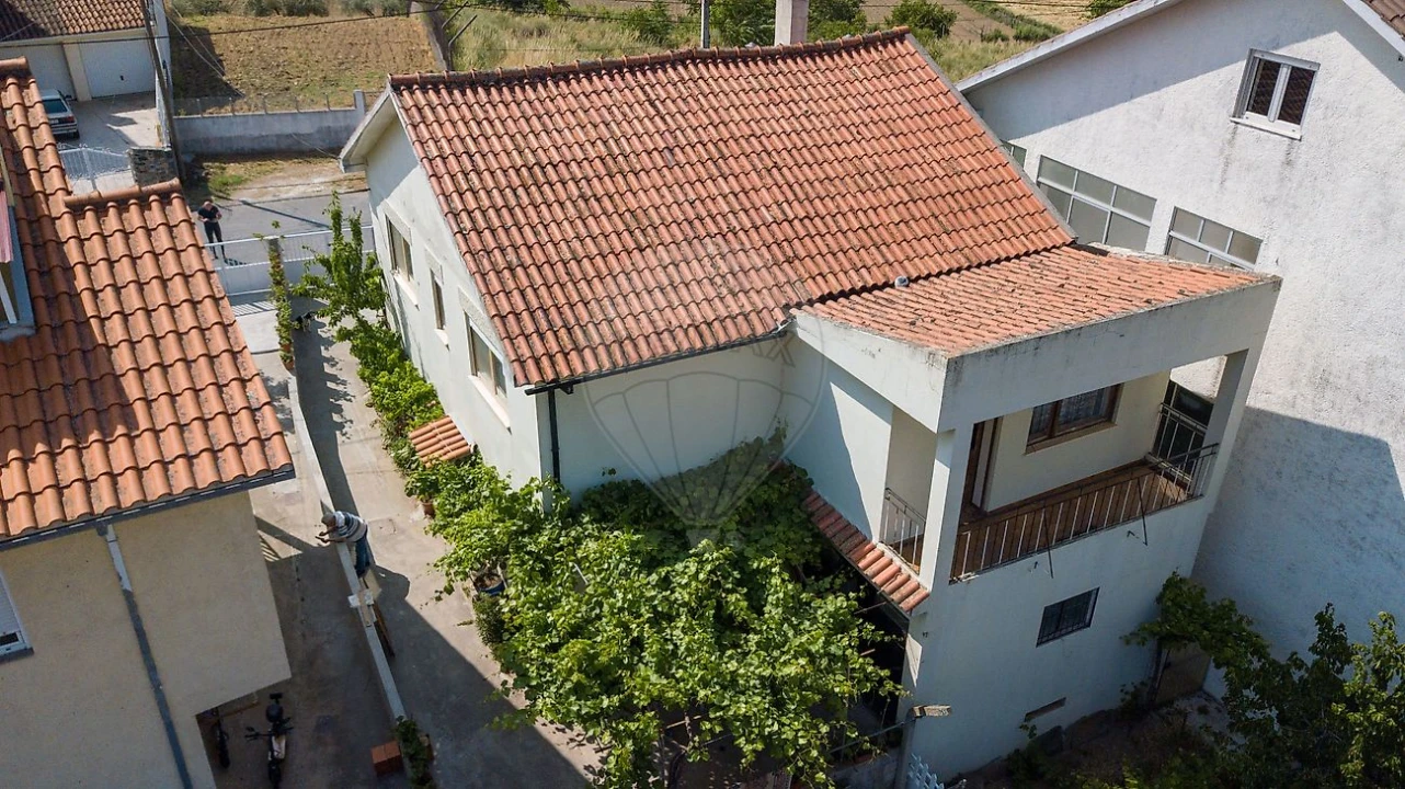 Moradia T2 para Venda em Sé, Santa Maria e Meixedo Foto 5