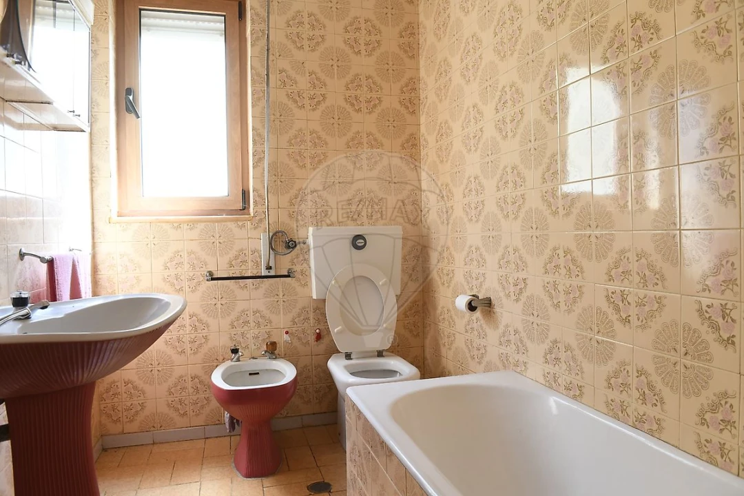 Moradia T2 para Venda em Sé, Santa Maria e Meixedo Foto 12