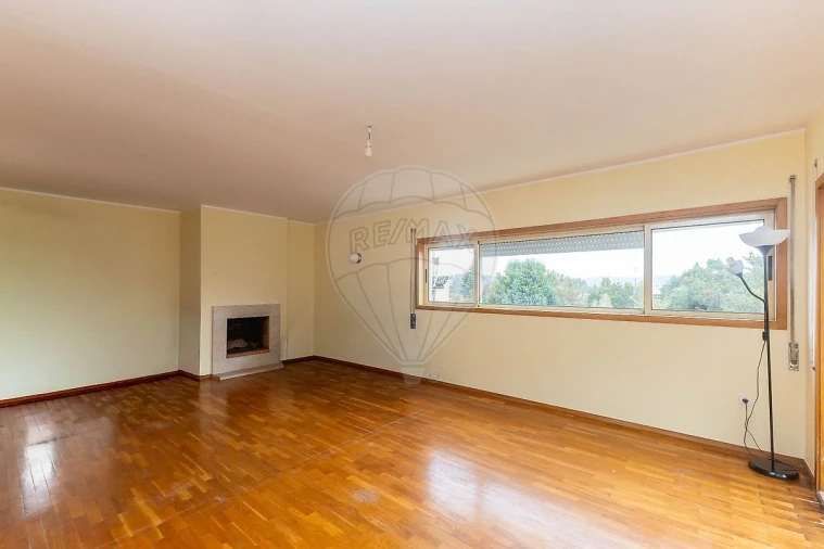 Apartamento T3 para Venda em Castêlo da Maia Foto 13