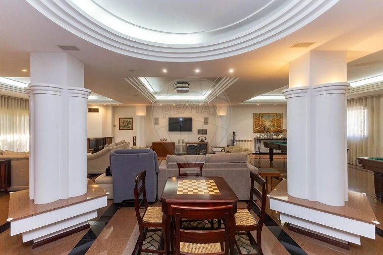 Moradia T4 para Venda em Alfena Foto 19