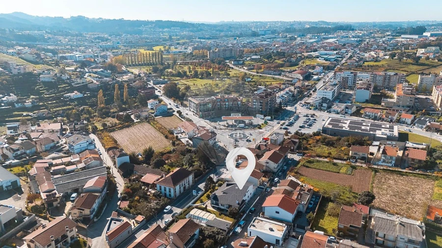 Moradia T4 para Venda em Alfena Foto 22