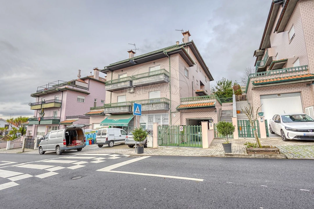 Moradia T3 para Venda em Moure Foto 3