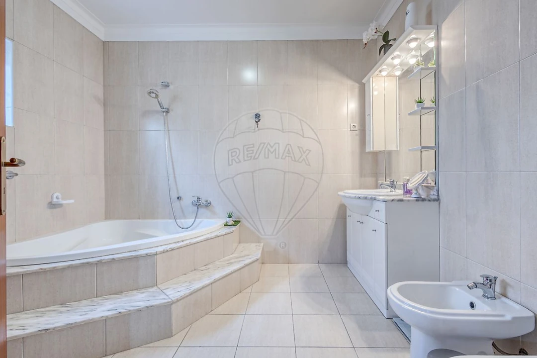 Moradia T3 para Venda em Moure Foto 25