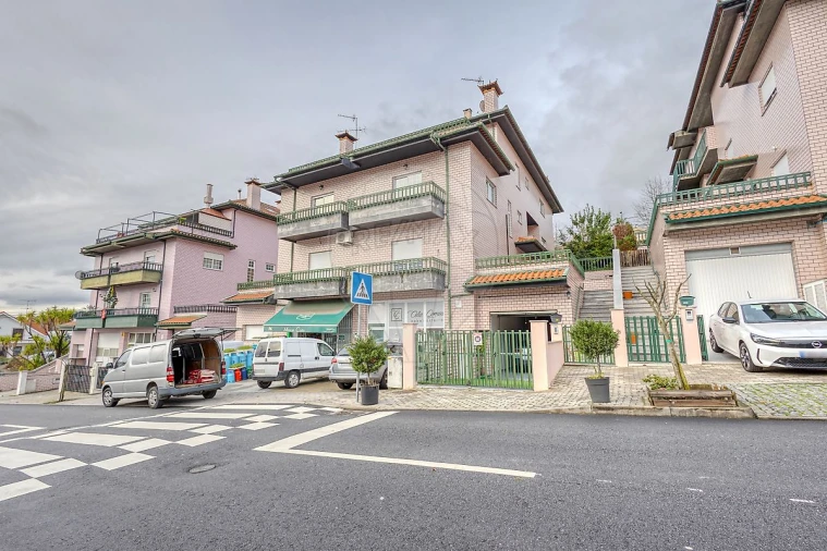 Moradia T3 para Venda em Moure Foto 3