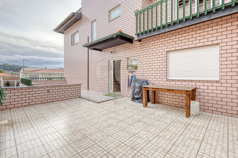 Moradia T3 para Venda em Moure Foto 22