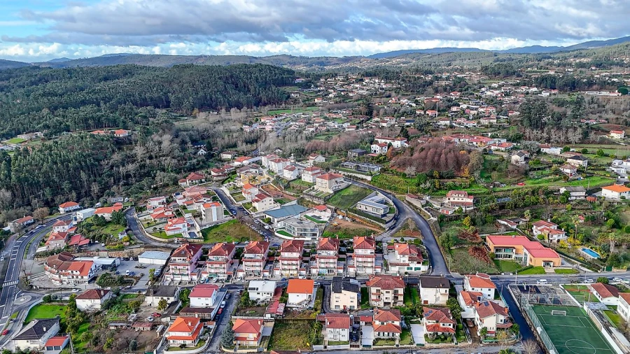 Moradia T3 para Venda em Moure Foto 6