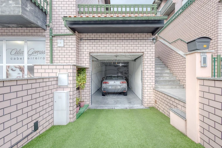 Moradia T3 para Venda em Moure Foto 9