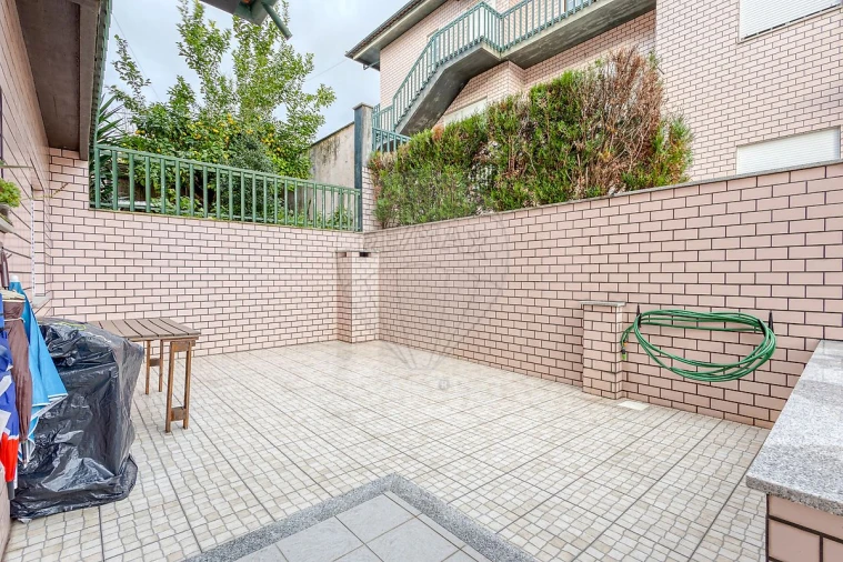 Moradia T3 para Venda em Moure Foto 18