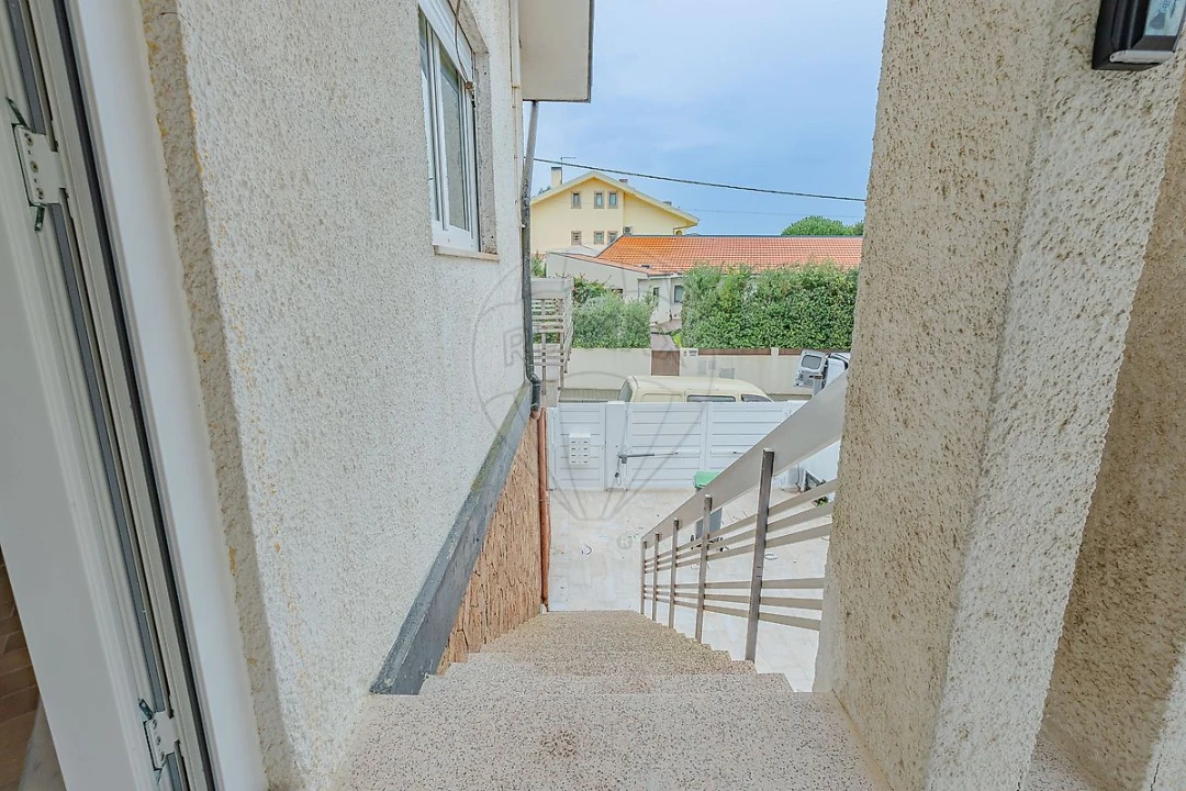 Moradia T3 para Arrendamento em Pedroso e Seixezelo Foto 2