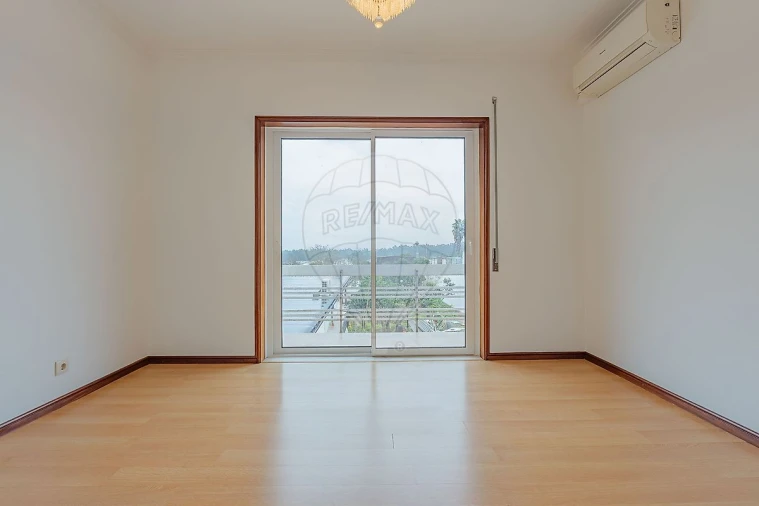 Moradia T3 para Arrendamento em Pedroso e Seixezelo Foto 12