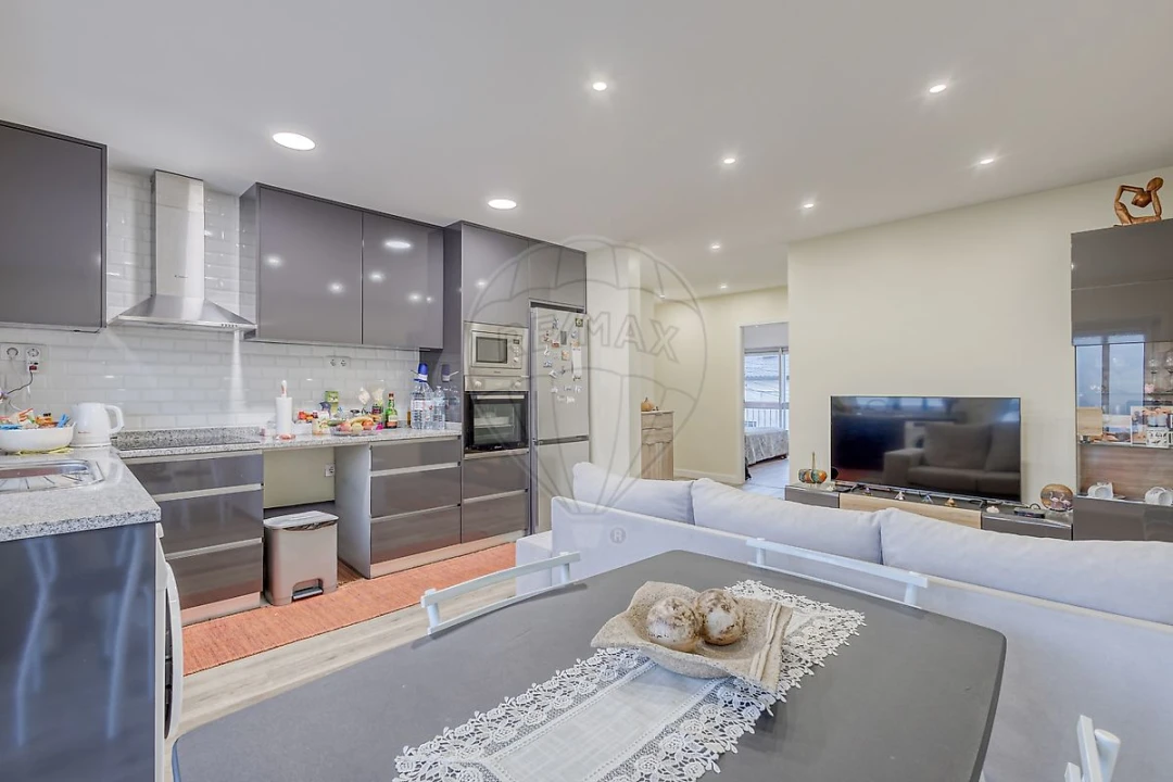 Apartamento T2 para Venda em Cidade da Maia Foto 15