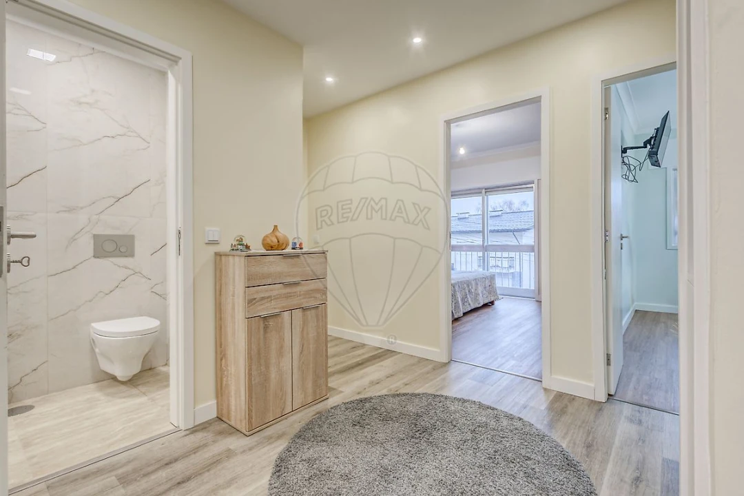 Apartamento T2 para Venda em Cidade da Maia Foto 12