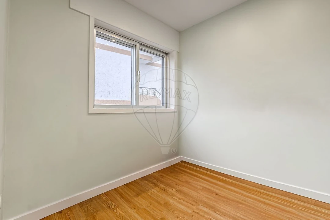 Apartamento T2 para Venda em Cidade da Maia Foto 18