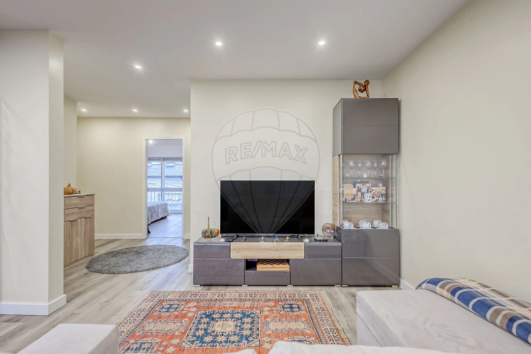 Apartamento T2 para Venda em Cidade da Maia Foto 16