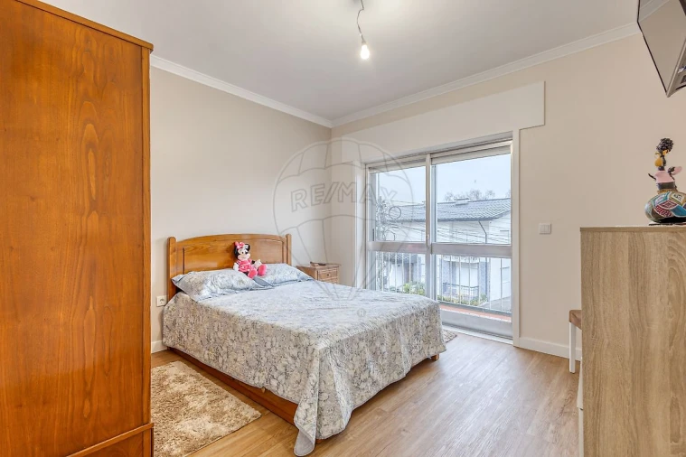 Apartamento T2 para Venda em Cidade da Maia Foto 5