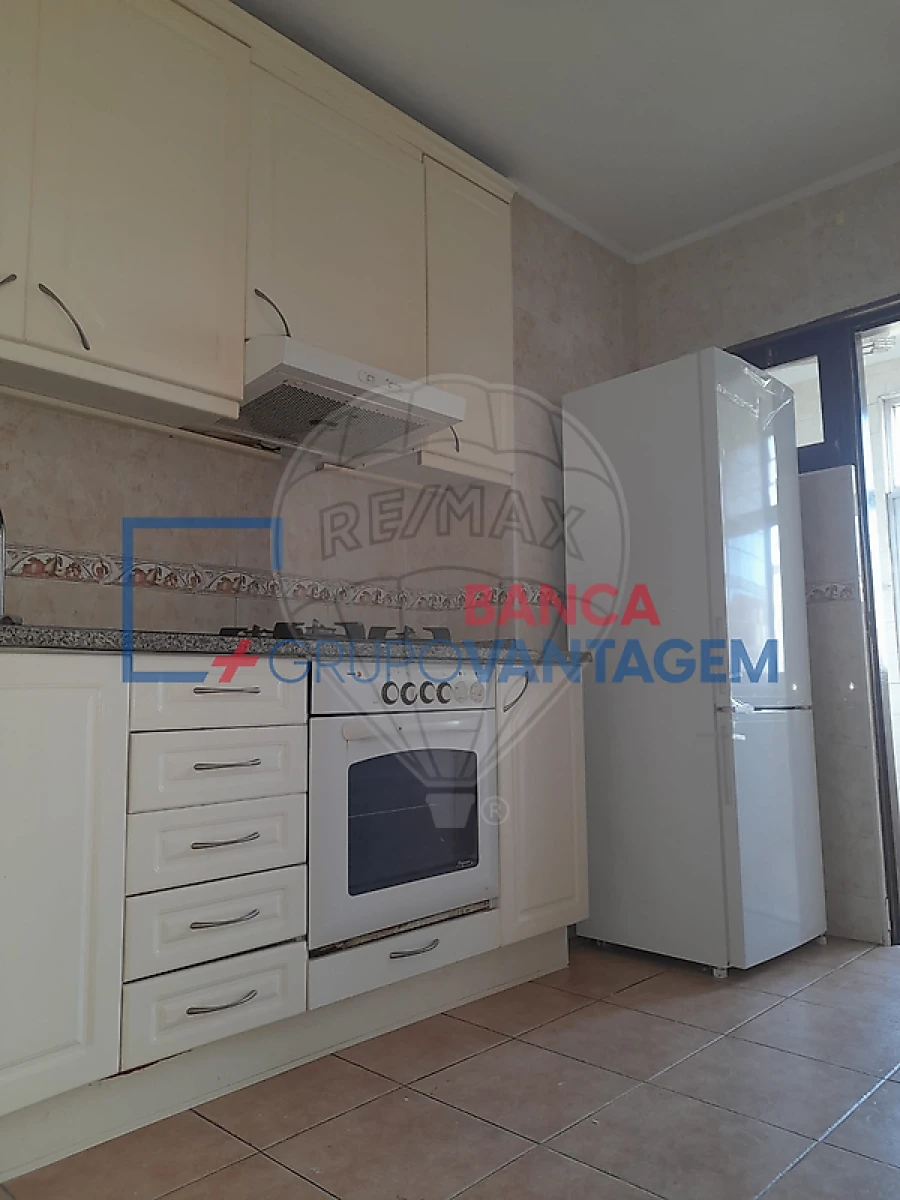 Apartamento T3 para Venda em Rio Tinto Foto 4