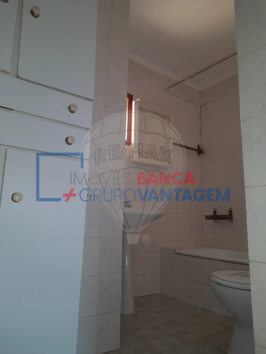 Apartamento T3 para Venda em Rio Tinto Foto 8